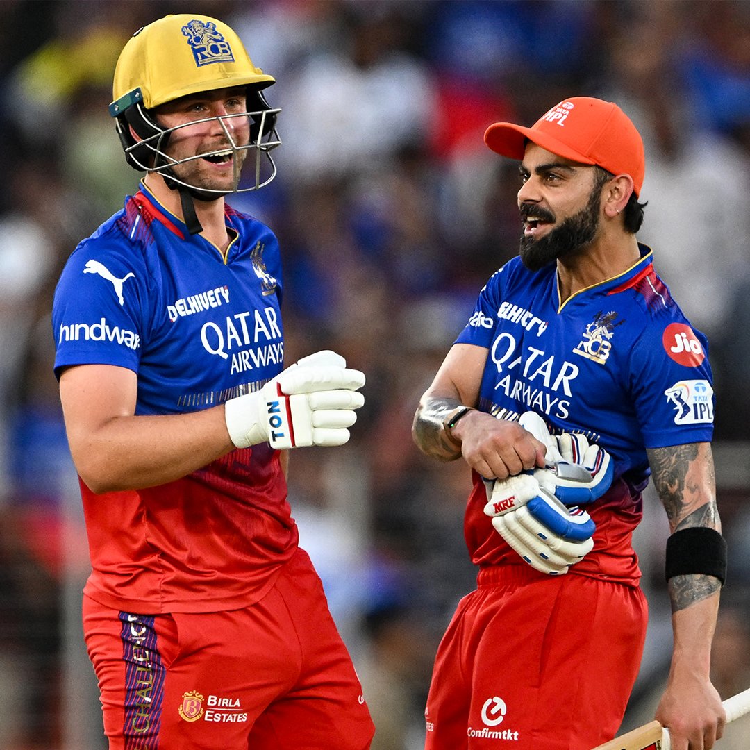 The best white ball batter in the world and Virat Kohli. 😏 #Edgbaston | #PlayBold | #IPL2024 #GTvRCB