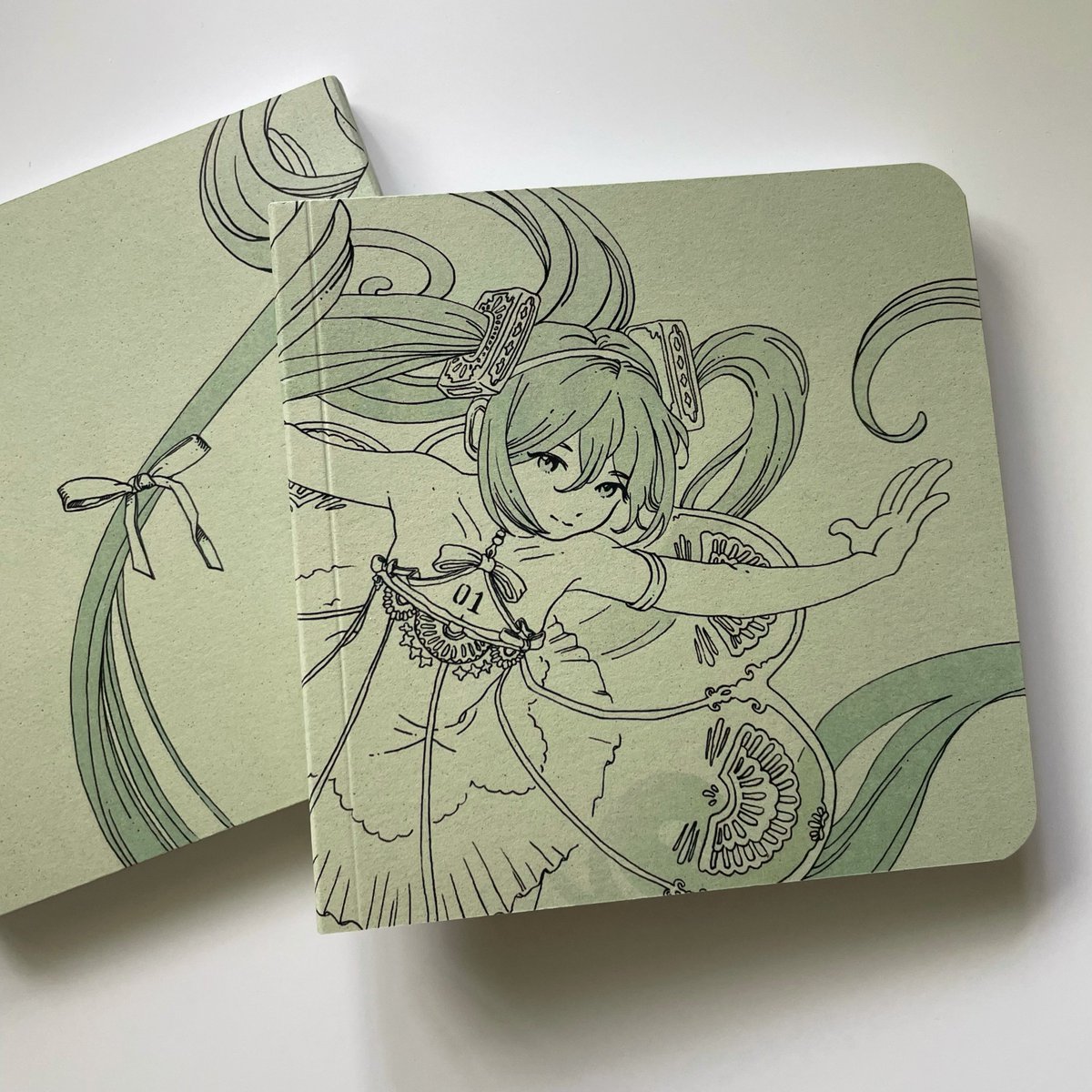 made a Miku sketchbook 🌸