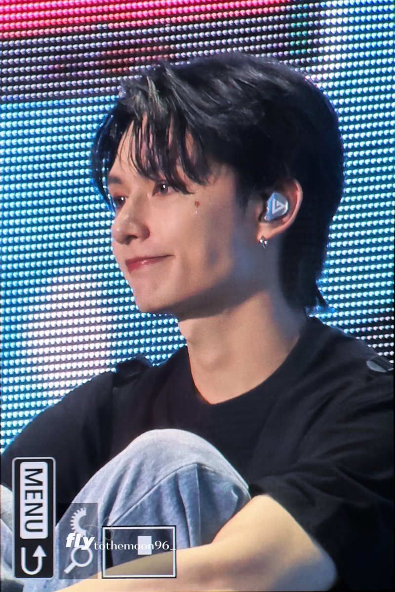 240428
😚😚

#세븐틴 #SEVENTEEN #준 #JUN #문준휘 #文俊辉