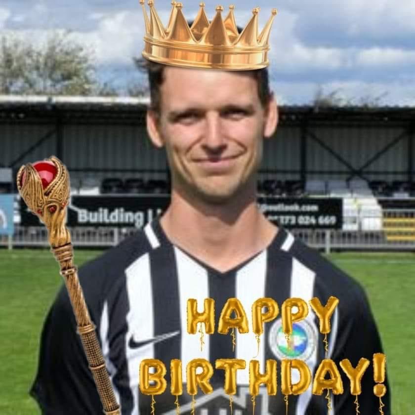 Peacehaven and Telscombe Football Club would like to take this opportunity to bow down, and wish a very happy birthday, to the King @Curtford88. Fordo is a genuine Haven legend and the club would simply not be in the place we are today without him. Have a great day, Fordo ❤️