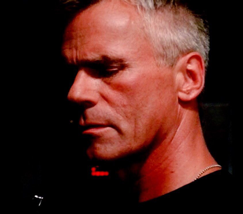 That chain is playing a game with us 🫣

#DailyDistraction #StargateSG1 #WeWantStargate #JackandSam