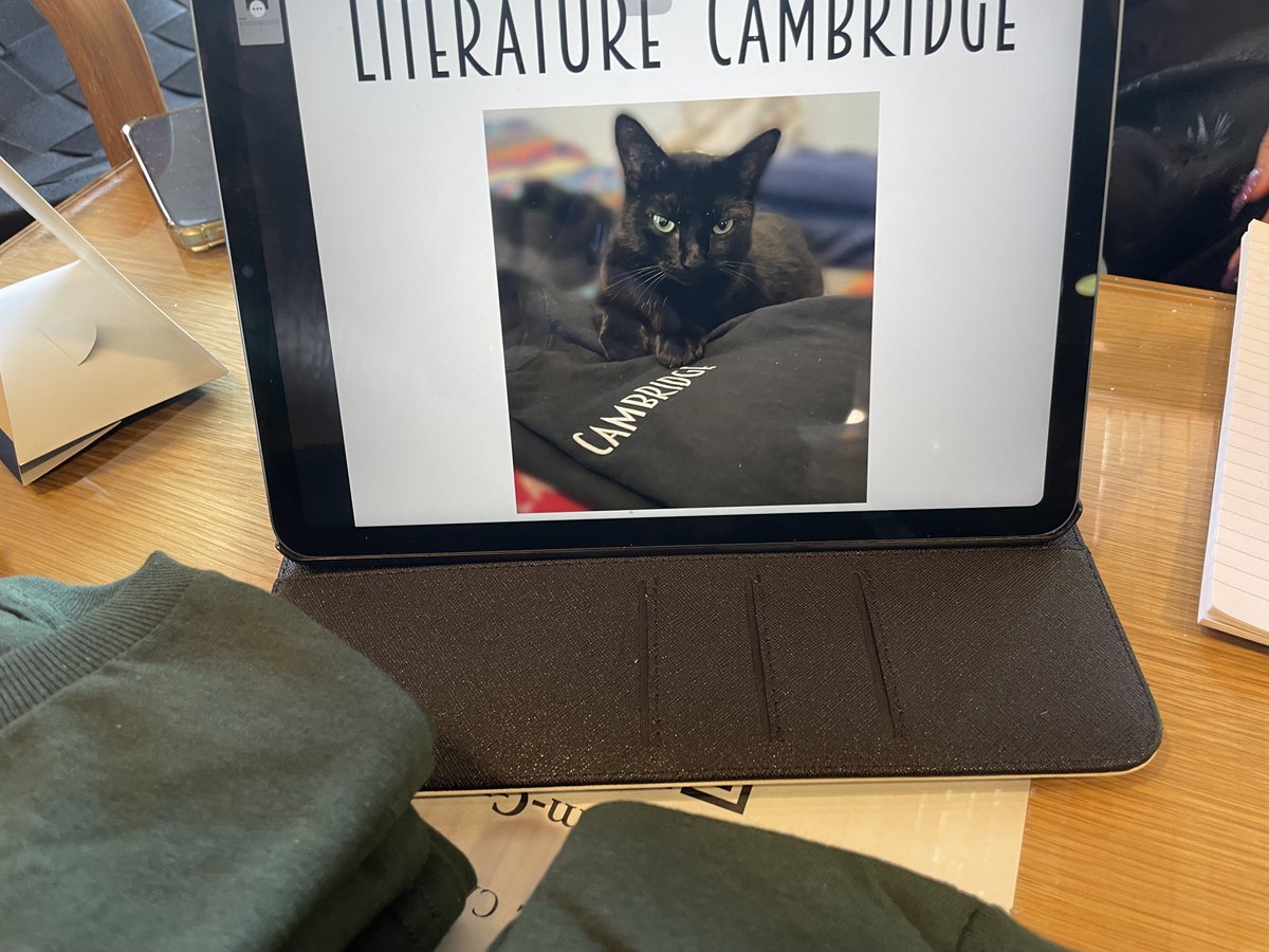 Gift vouchers: you can now buy gift vouchers for Literature Cambridge courses. What a brilliant present. literaturecambridge.co.uk/gift-vouchers/… @woolfwriter