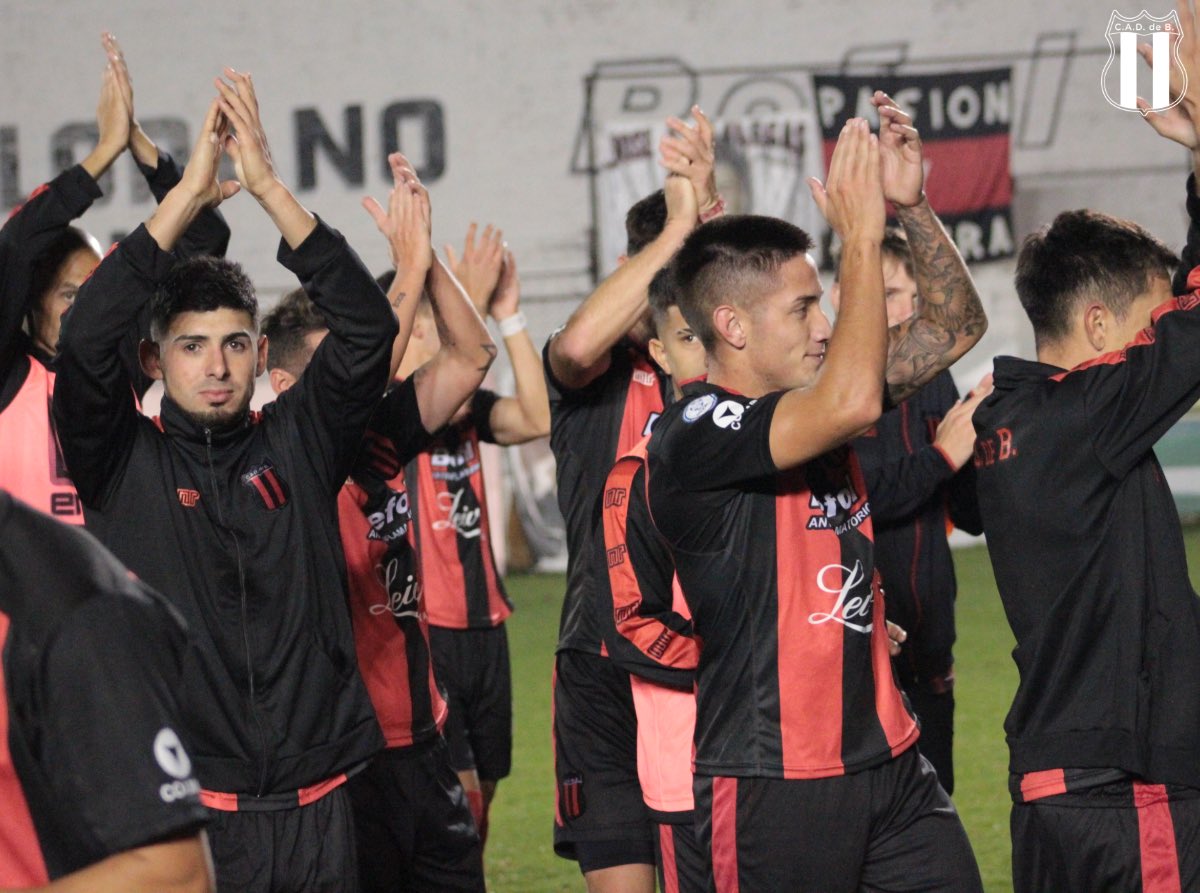 💪 Había que ganar y se ganó.

❤️🖤 ¡Buen domingo, #Defe!

#VamosDragón 🔴⚫️