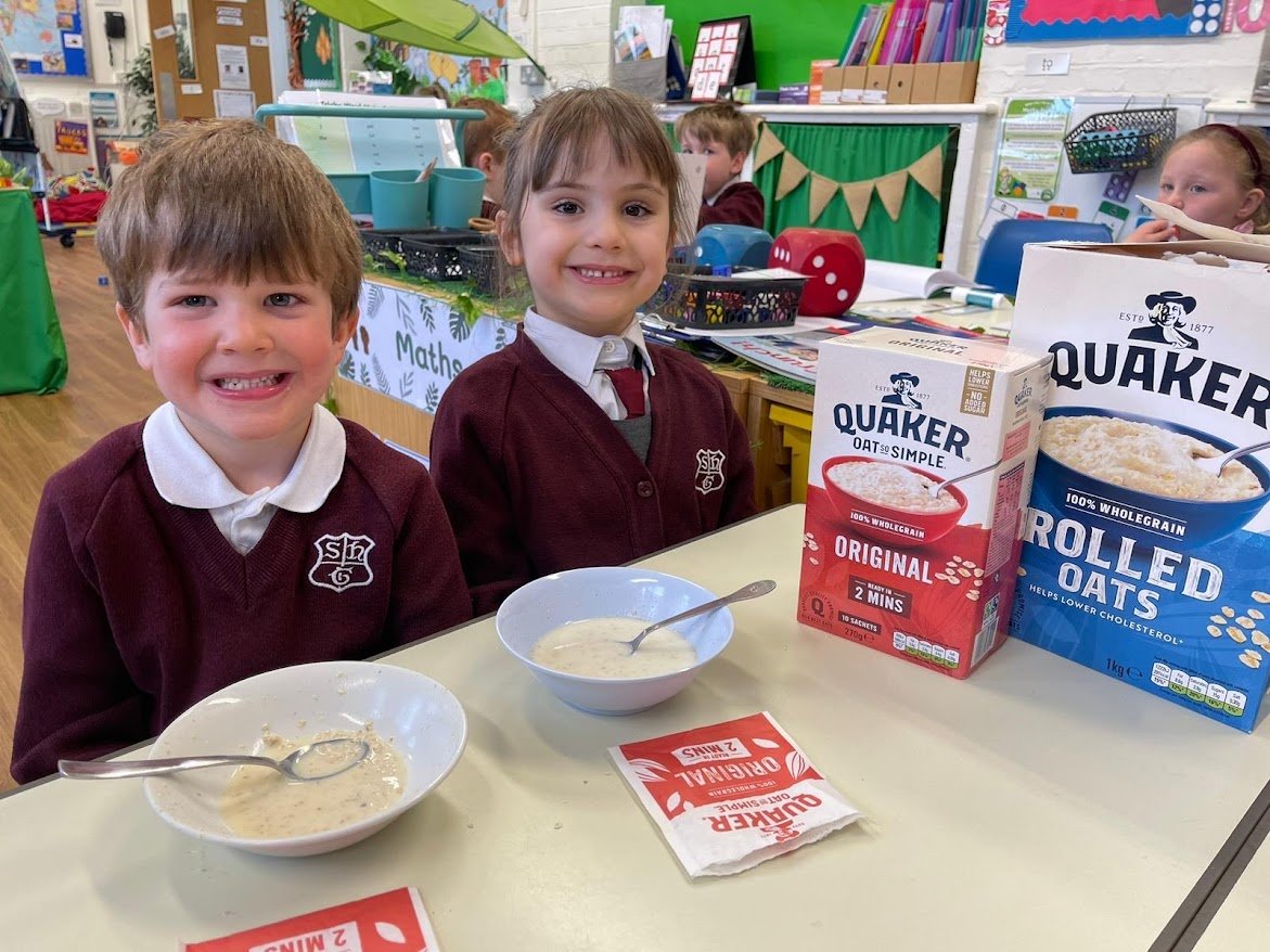 'Our Reception class  have been fully immersed in the enchanting world of traditional tales, with a particular focus on the classic story ‘Goldilocks and the three bears’. 🐻 🥣' - Ms Orchard
#SacredHeart #GrowInLove #Teddington