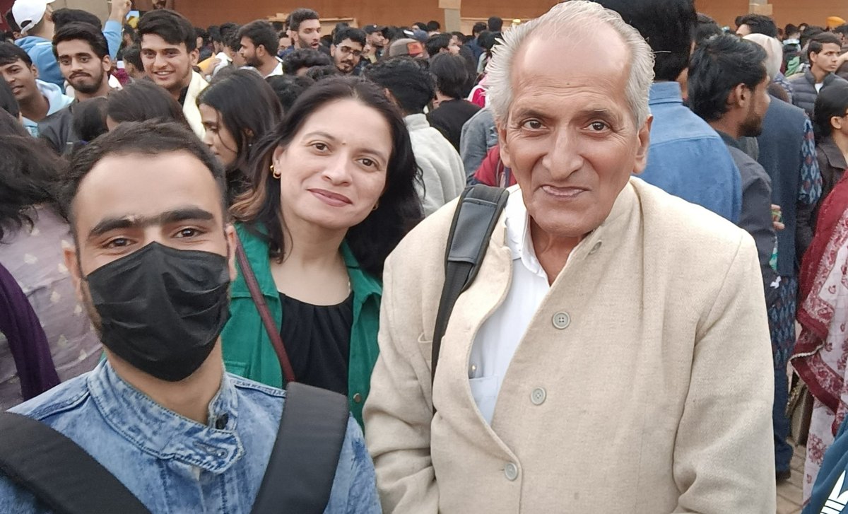 I met sir and Rakhi Ma'am at Jashn-e-rekhta festival trust me sucha heartwarming person. I have always been a fan but I admire how he works on ground to spread the message of love peace and prosperity. We need so many more such kindest humans. Much much respect 🙏