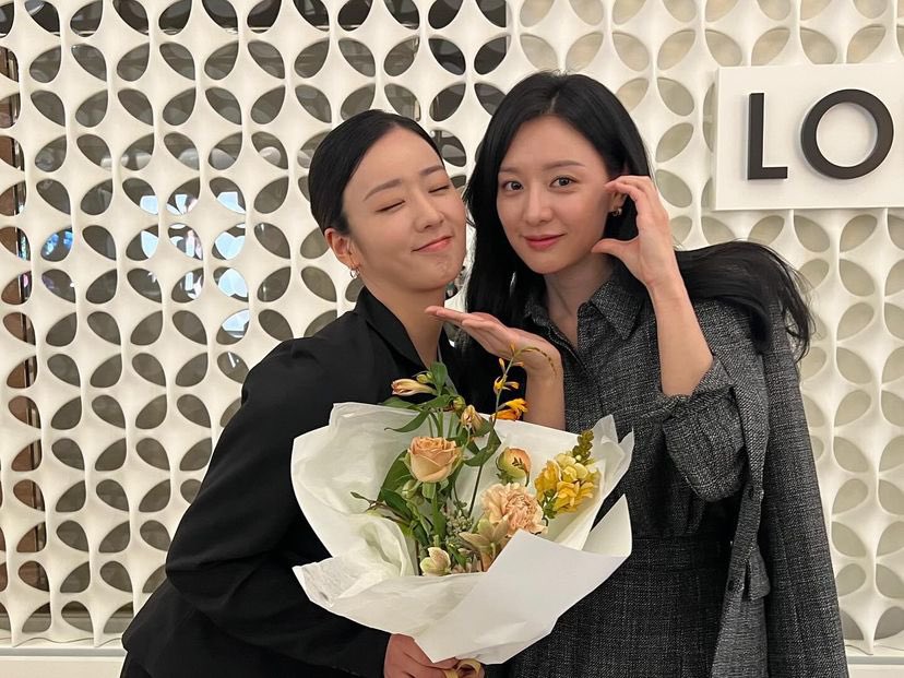 Bomi's Instagram update with Kim Jiwon. #YoonBomi #KimJiwon #QueenOfTears 'Goodbye, Secretary Na ✋️😭'