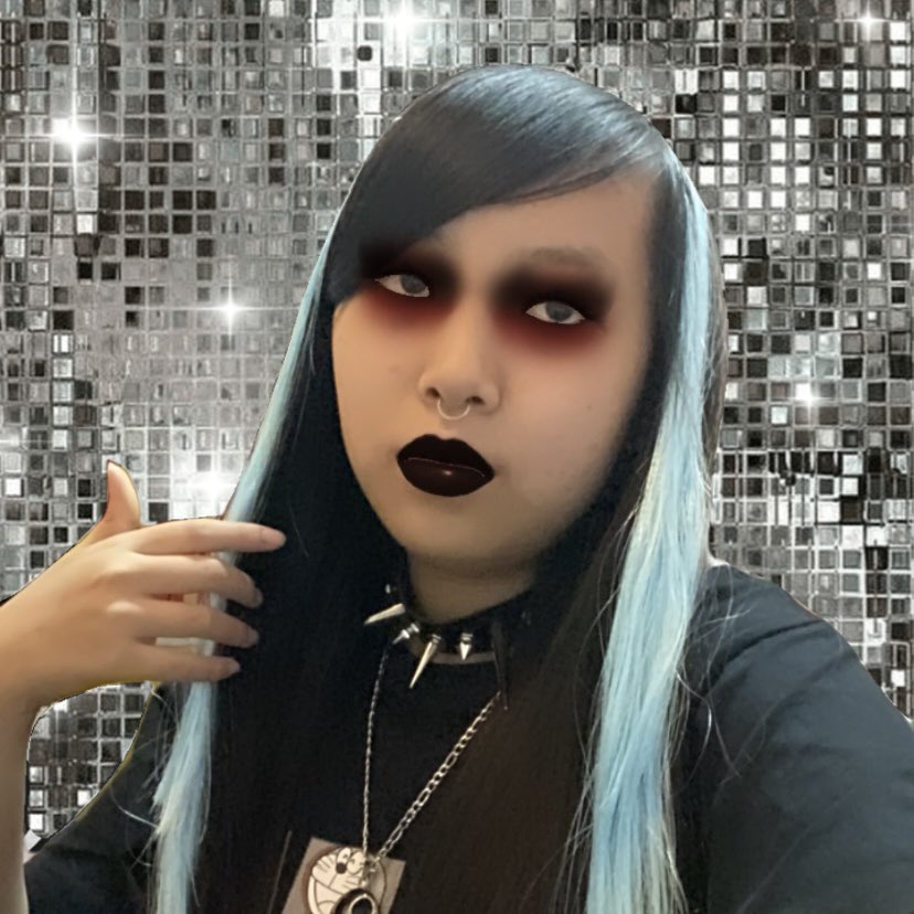 It’s not a phase! 

(Makeup inspired by My Chemical Romance.)

#itsnotaphase #mychemicalromance #mcr #emo #alternativefashion
