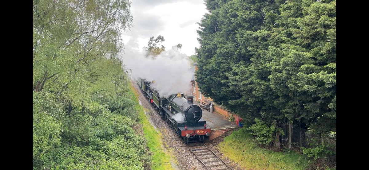 The first weekend of the Festival of Steam at the Epping Ongar Railway was brilliant! 2999 “Lady of Legend” is a phenomenal loco! She’ll be joining 45690 “Leander” next weekend for the main gala!