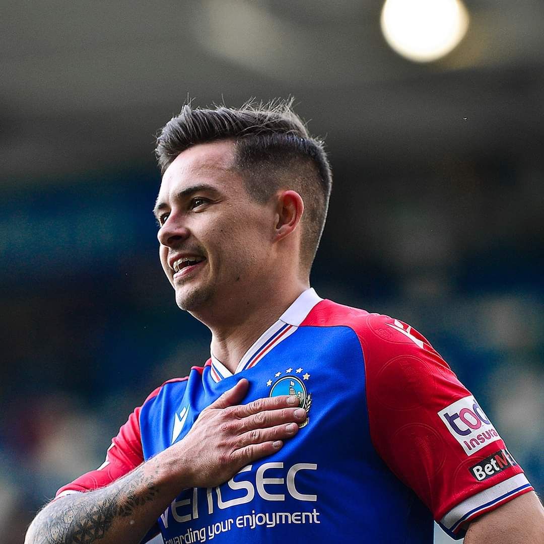 Jordan Stewart celebrates scoring for Linfield last night! 💙 Linfield supporters delighted to see him back and perhaps he should've been involved more in our split fixtures. Stewart could have made the difference breaking the deadlock or finishing games off!