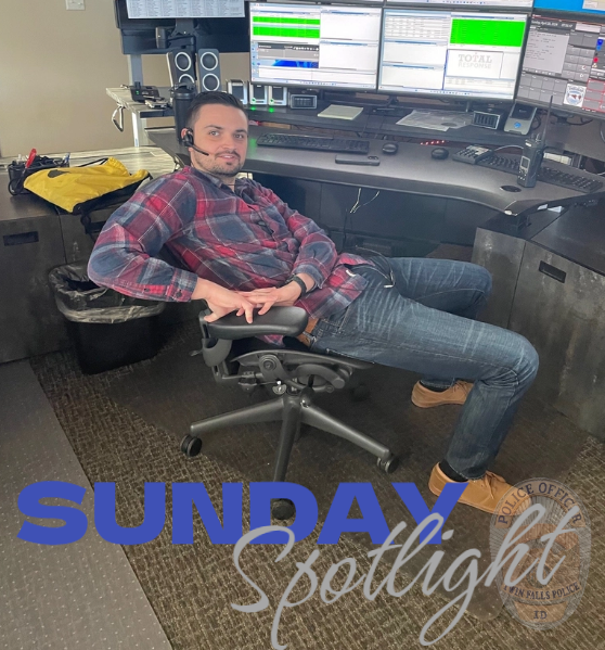 Sunday Spotlight Officer Ryan Carlson joined us in July 2021 after working in a jail facility. Recently, he's been assisting in our communications center. Thank you, Officer Carlson, for your dedication to Twin Falls! #SundaySpotlight #thankyou #911dispatcher #oneteam #TFPD