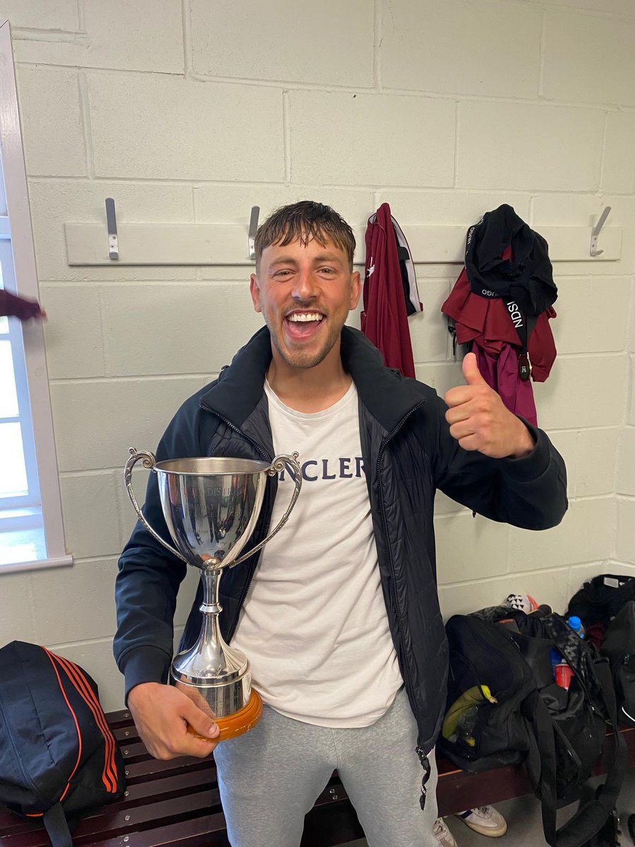 GardenHouseFC's tweet photo. 🏆 DIV 2 CHAMPIONS 🏆

The lads wrap the league up in style away to Maids Head with a 3-0 victory, goals coming from Scott Roberts X2 and Jack Ducker, MOTM - Charlie Blake

What a group of lads, what a year 🔥 

'𝒯𝒽ℯ𝓎 𝓉𝒽𝒾𝓃𝓀 𝒾𝓉𝓈 𝒶𝓁𝓁 ℴ𝓋ℯ𝓇, 𝒾𝓉 𝒾𝓈 𝓃ℴ𝓌’ https://t.co/Vo8jXK8sjz