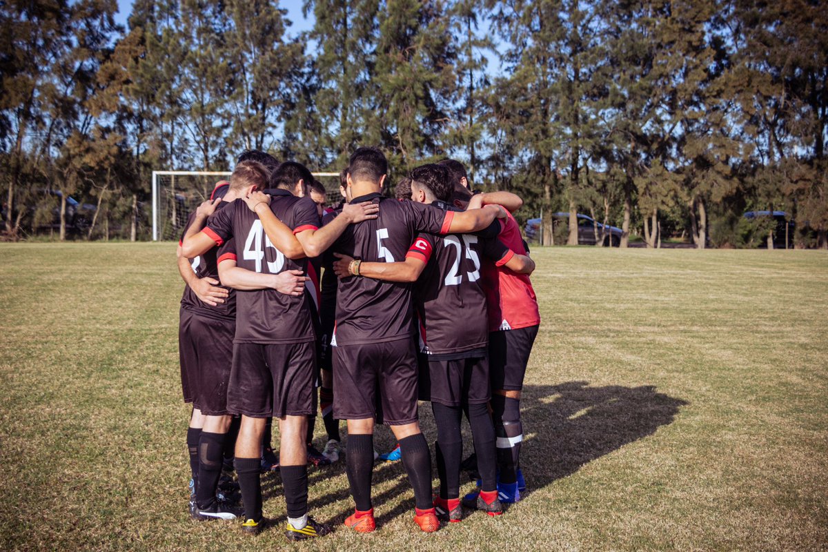 Hace 10 años debutábamos en la Liga Universitaria. Seguimos escribiendo la historia.
<a href="/LUD_Oficial/">Liga Universitaria de Deportes</a>