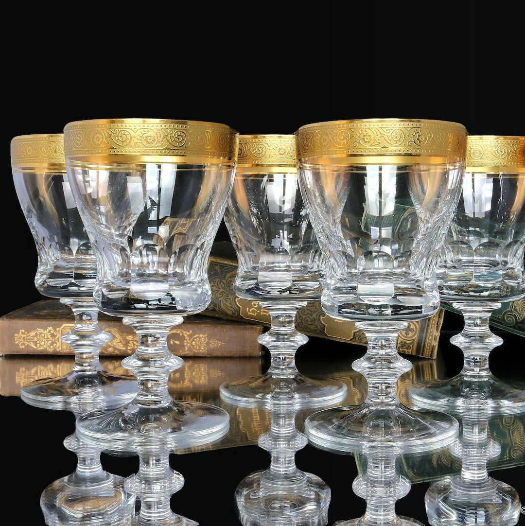 Crystal APERITIF Glasses with Gold Rim, THERESIENTHAL by ArmoireAncienne dlvr.it/T67LVd #vintagebarware #luxuryhome #vintagegifts