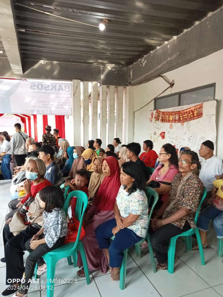 Alhamdulillah pelaksanaan Bakti Sosial di Bekasi mendapat respon positif dari masyarakat. Masyarakat beramai-ramai hadir dan mengecek kesehatannya. Semoga kegiatan kemanusiaan ini terus berlanjut dan memberikan dampak positif bagi masyarakat.