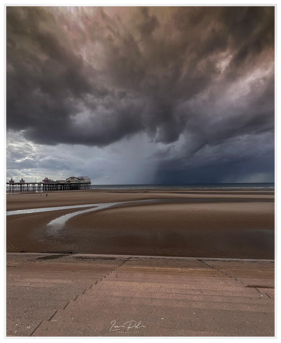 Storm Clouds in #blackpool #lancashire @StormHour @ThePhotoHour