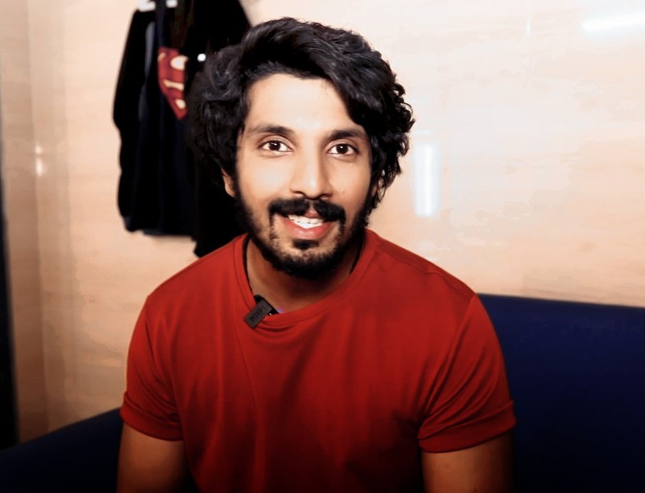 It's always treat to watch his interviews, and totally loved this one also he look Soo cuteeee 🥹🤌❤️

[#KanwarDhillon #KDians @kanwardhillon_ ]