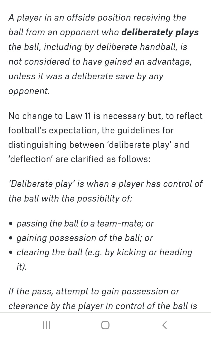 I_Know_Ball4K's tweet image. That offside call for Richlarlison is wrong. The minute Arsenal player touched the ball, it's no longer offside. It wasn't a deflection but an intentional play.
Tottenham robbed again.

#TOTARS #Tottenham