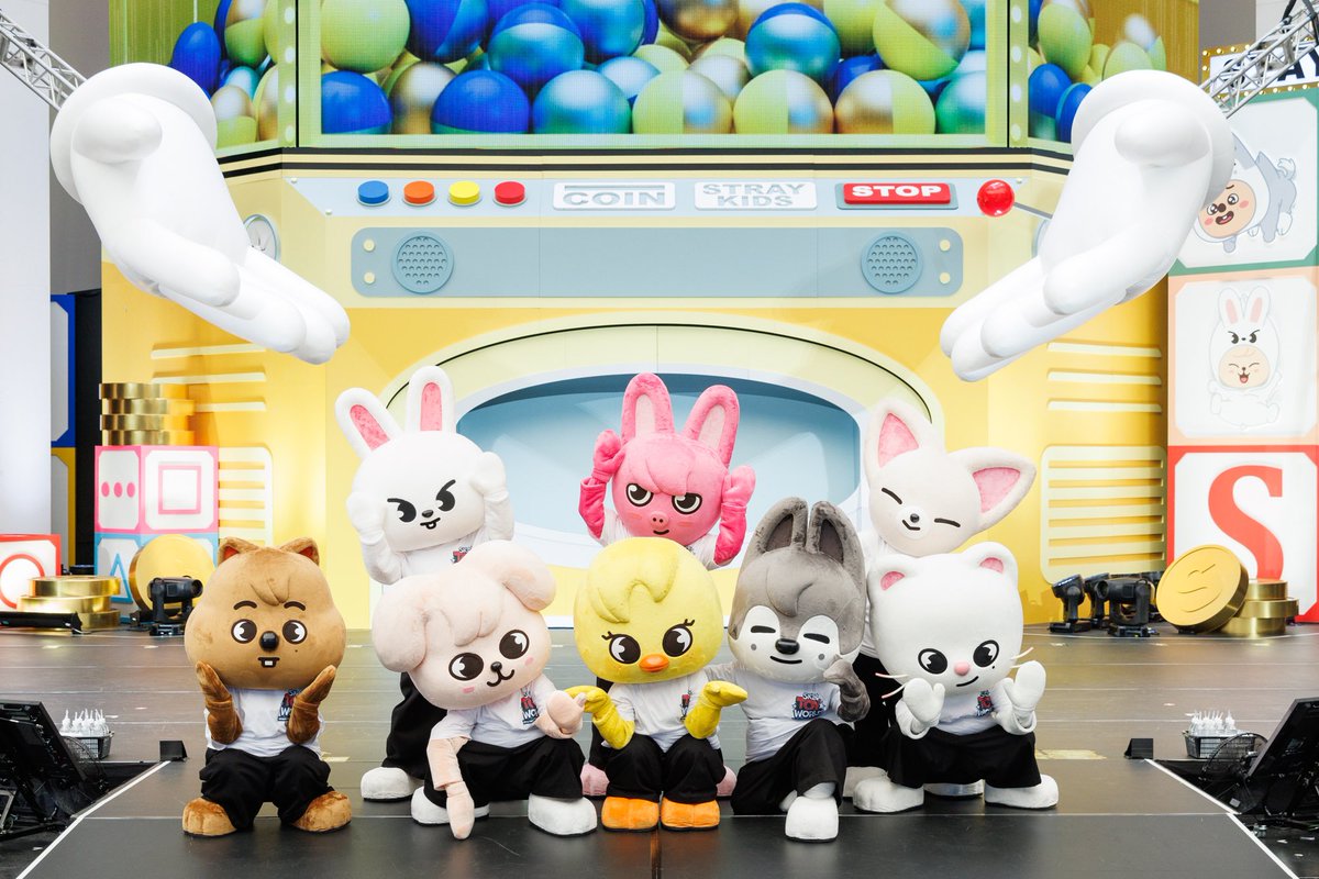 STAY~❣ 'SKZ TOY WORLD'の公演を一緒に盛り上げてくれたカワイイSKZOOたち💕💕 SKZOOともまた一緒に遊びましょう🌟 #StrayKids #スキズ #SKZ_FanConnecting #SKZ_TOY_WORLD