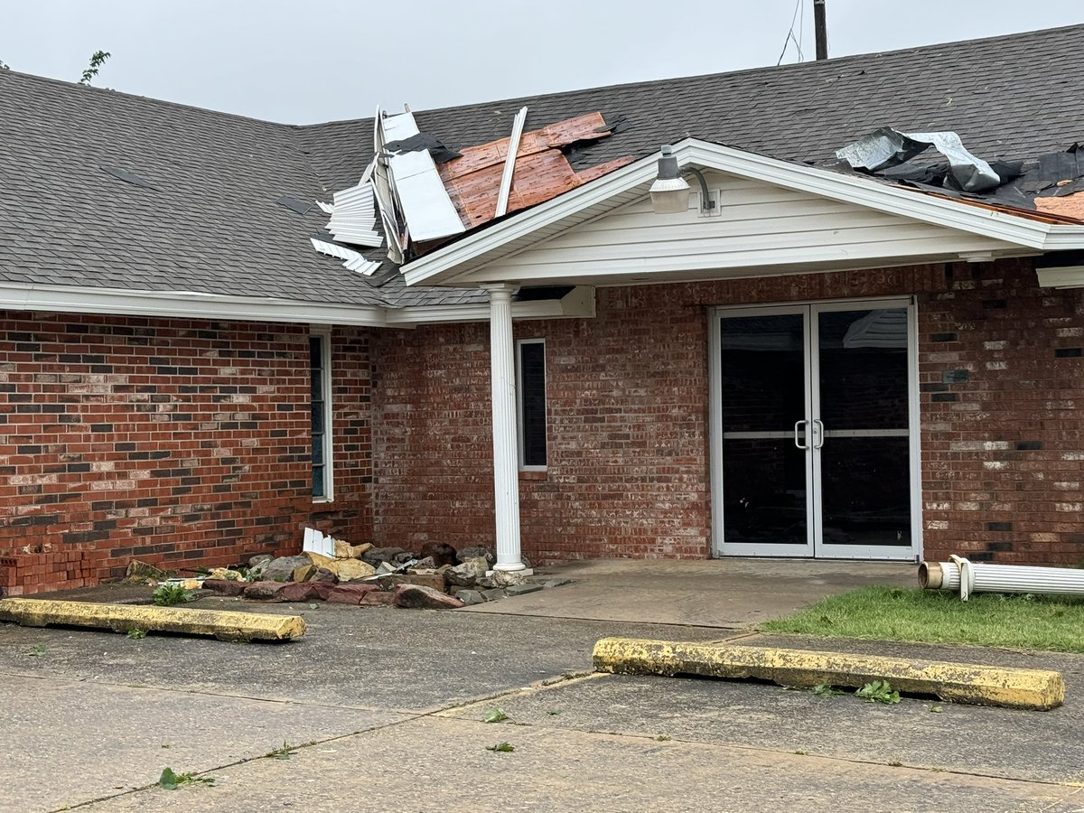 ‼️STORM DAMAGE IN MWC: Charity Free Will Baptist Church off SE 29th & S Westminster impacted from last nights storms. Officials with the church told me no one was inside of the building during the storm. #okwx @OKCFOX