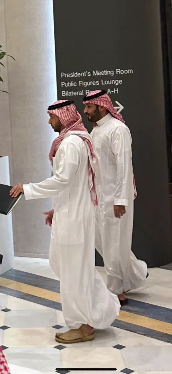 سمو ولي العهد الأمير محمد بن سلمان يحضر الآن #الاجتماع_الخاص_بالرياض 🇸🇦