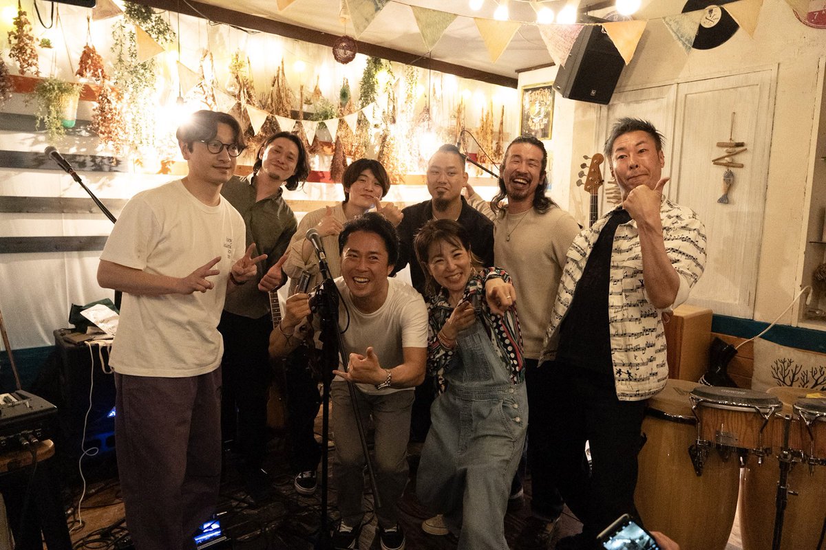 HaraChino_F's tweet photo. 4/27「 #GrooveMarket cart.2🛒」#JAMTREE 千葉
#吉羽一星&amp; #織本卓 × #石田玄紀 のSpecialTrioとの #ハラチノ 企画第二弾♪最高で最幸なPartyになりました✨🕺🏻
しかも今回のお三方&amp;ハラチノ内4人千葉在住という事で、、、
バーチーGrooveが激アツすぎました🔥🔥
最高な夜をありがとうございました🫶 https://t.co/T7TWVSGuva