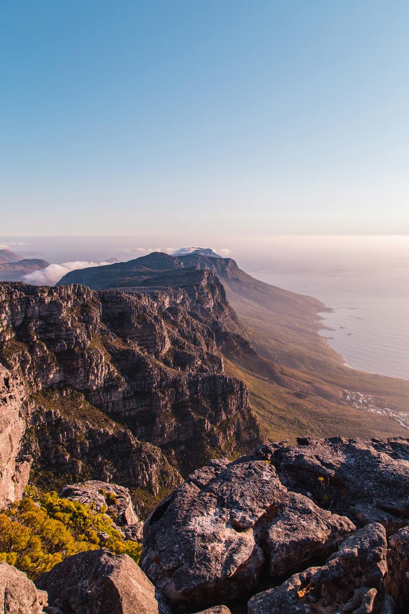 Table Mountain Fire Update The fire operations crew are in need of supplies as the fire is spreading (and getting worse) due to the wind Items needed: Bottles of Water, Powerade/Energade, fruits, energy sweets, energy bars You can drop off donations at Newlands Swimming Pool