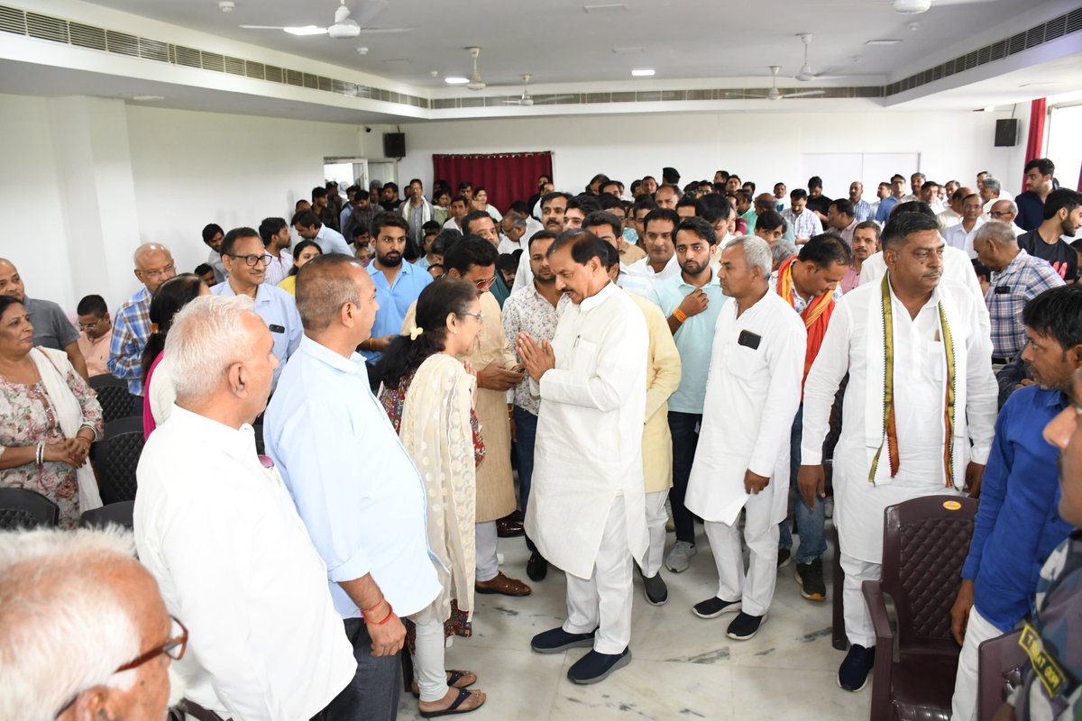 Dr. Mahesh Sharma War Room tweet media