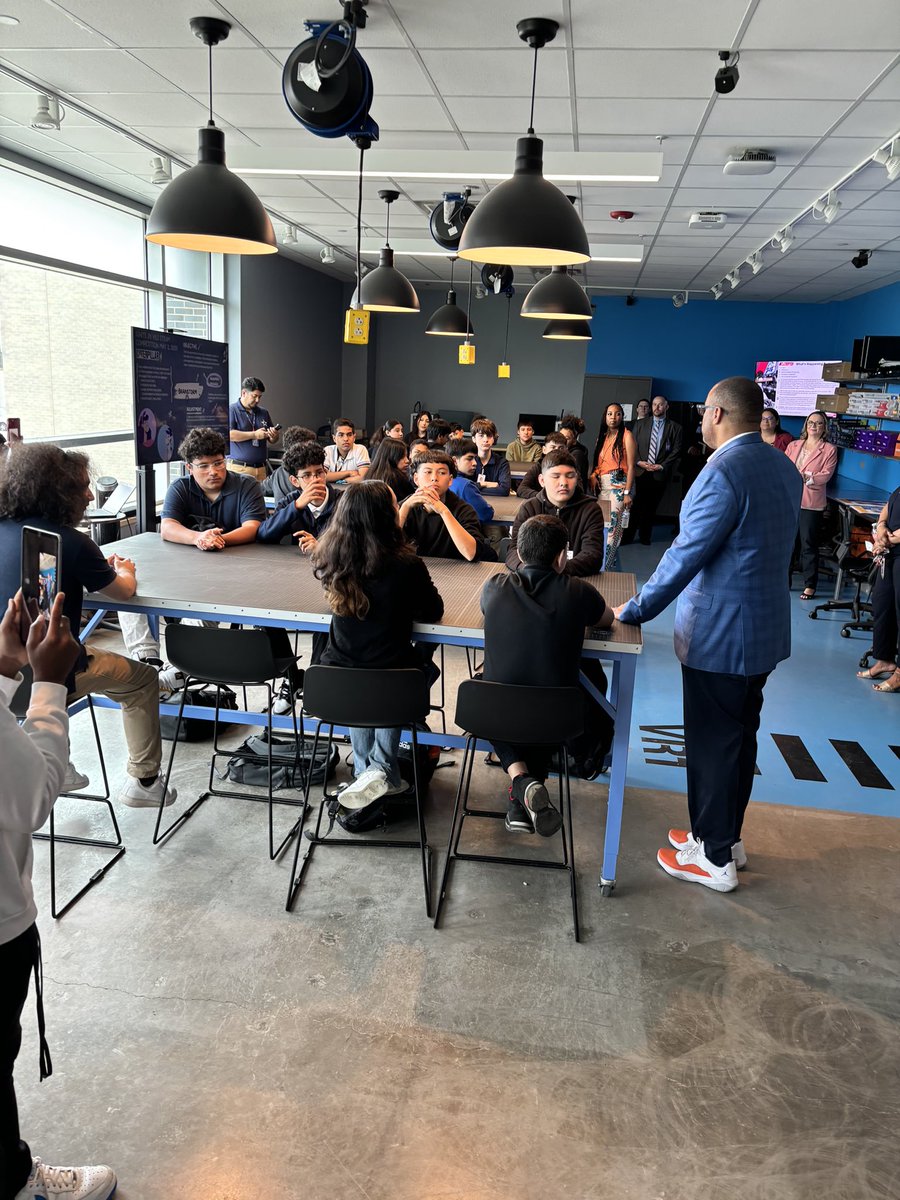 Rep. Marc Veasey tweet media