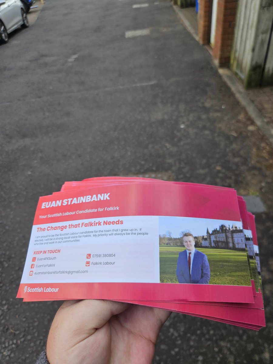 Was good to be out in nice weather this morning in Falkirk for some leafletting for @Euan4FKSouth around Falkirk High Station today!