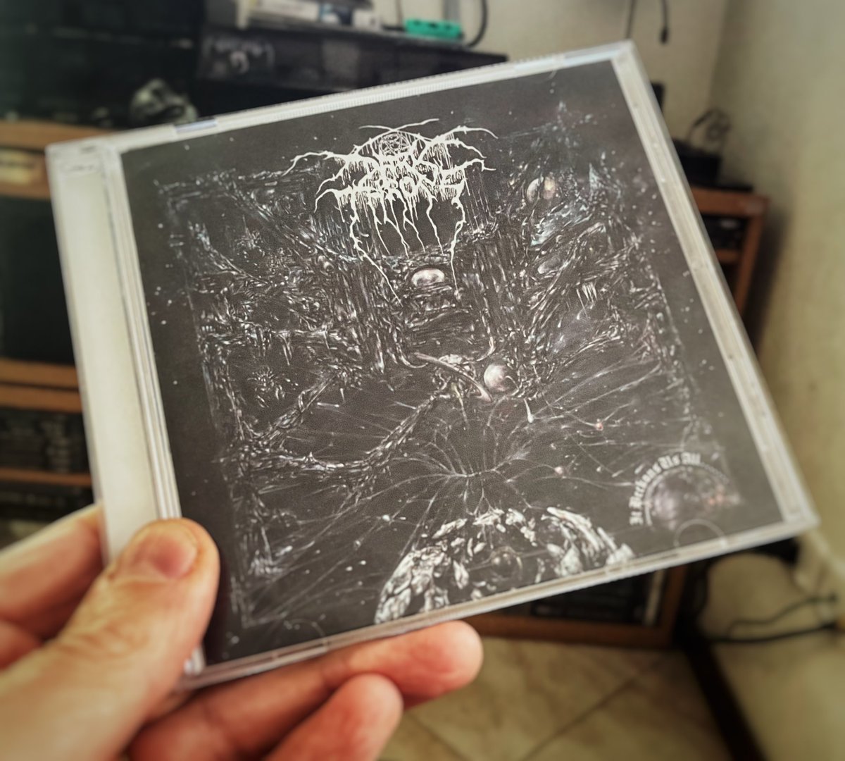 evilones76's tweet image. Loro non deludono mai!
In ascolto fisso da due giorni ormai.

#darkthrone #itbeckonsusall