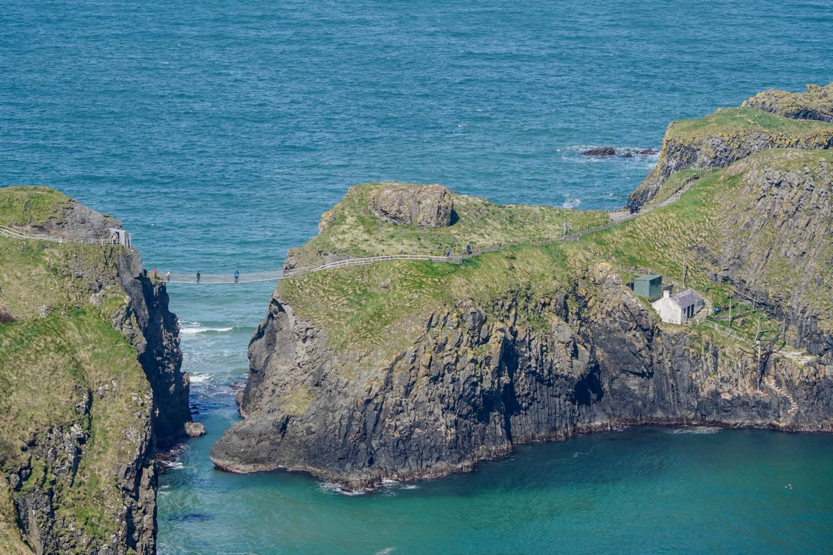 Are you brave enough to venture across the Carrick-a-Rede Rope Bridge? @NationalTrustNI @LoveBallymena @NITouristBoard @DiscoverNI @VisitCauseway