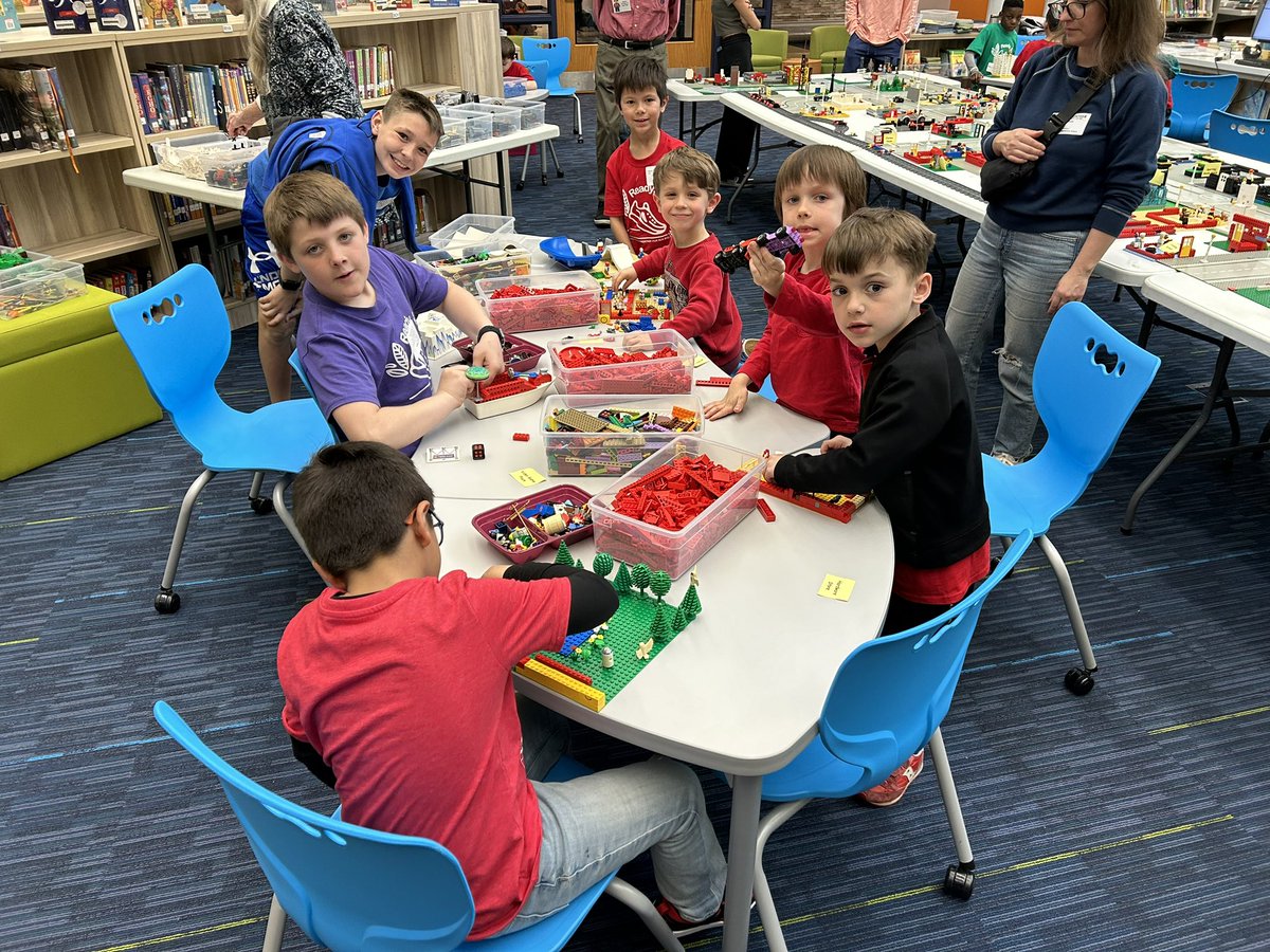 Brookfield Elementary Library tweet media