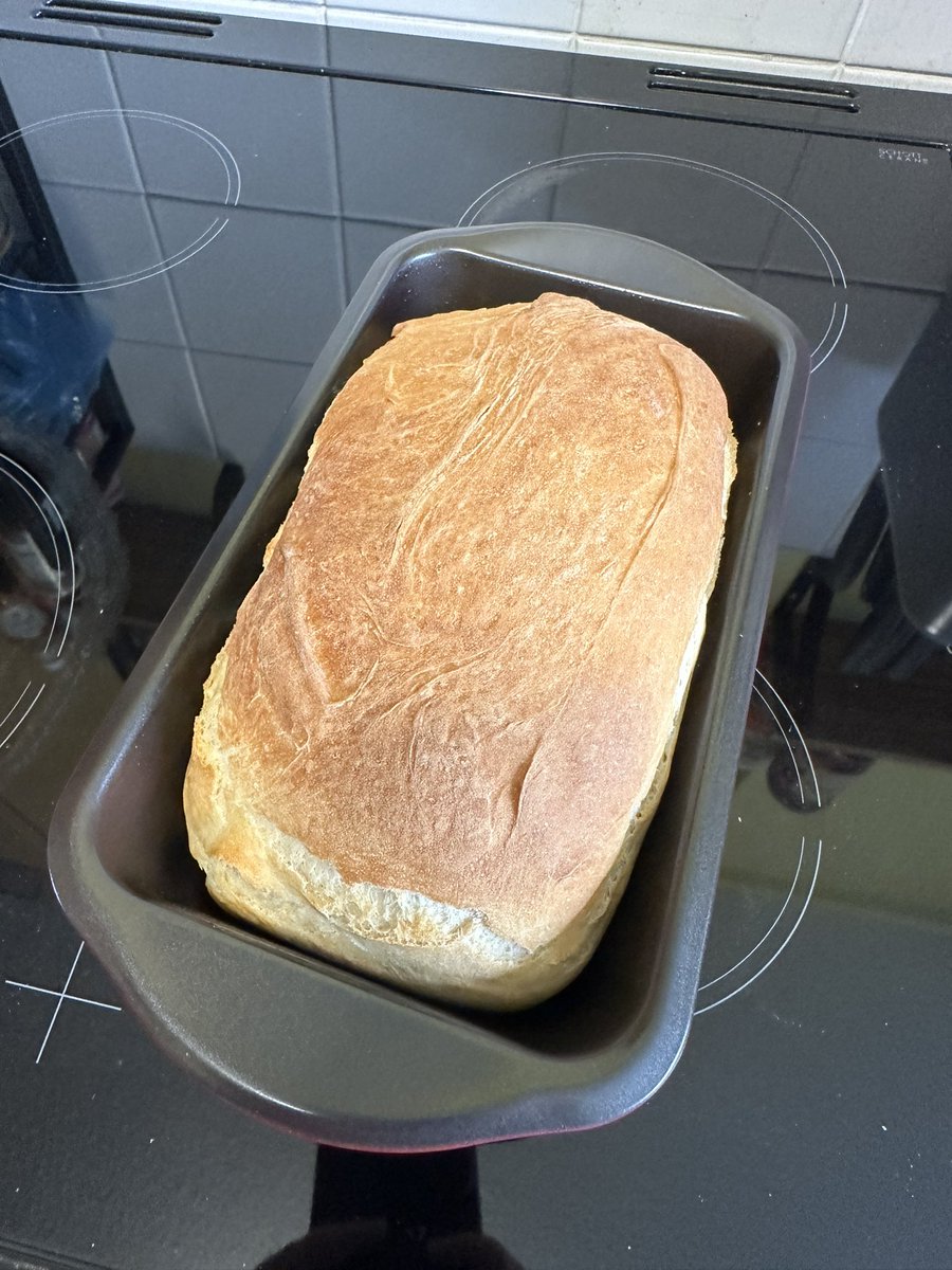 😄 🍞 #FreshlyBaked #Bread