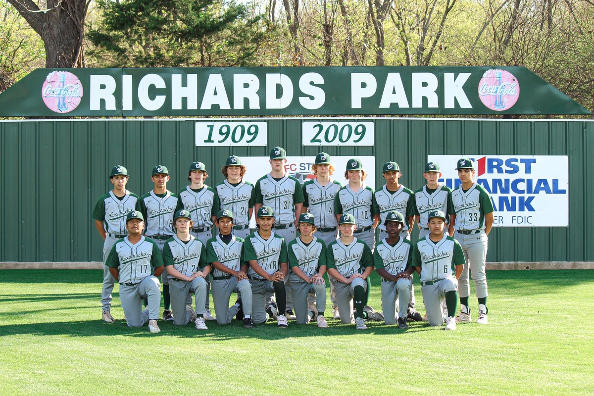 Freshman Players of the Week! The Freshman Indians went 19-9 on the season against a very competitive schedule. Thank you to Coach Morales for doing a great job!! #exceedtheexpectation @WaxahachieISD @hachiesports