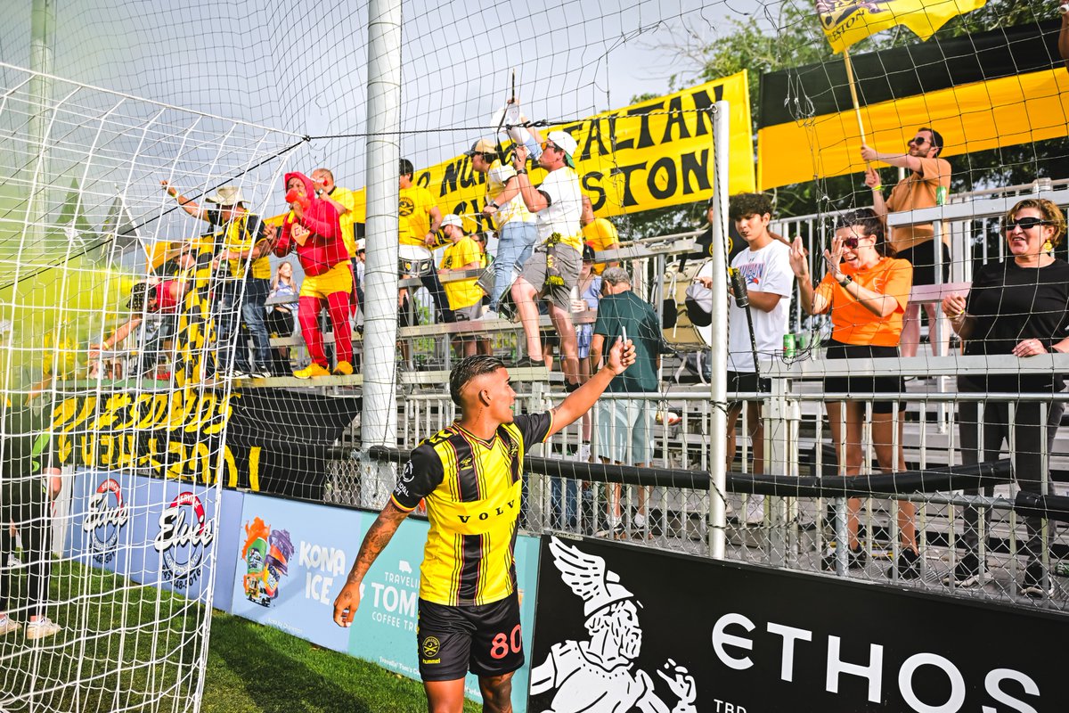 Chas_Battery tweet picture