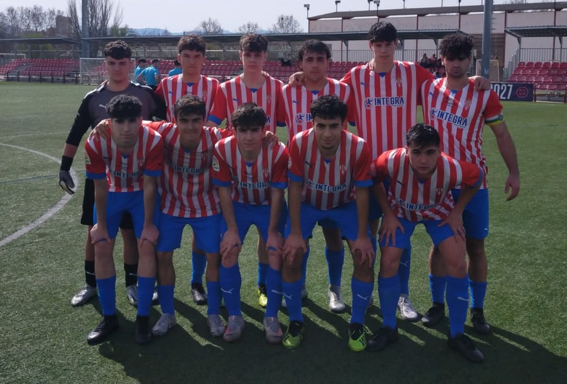 ⭕️ Resultado de hoy domingo 👇🏻

🟰 Calahorra 3 - 3 Juvenil Nacional

👏 ¡A seguir, guajes! 💪

 #MareoEsFútbol #CanteraRSG