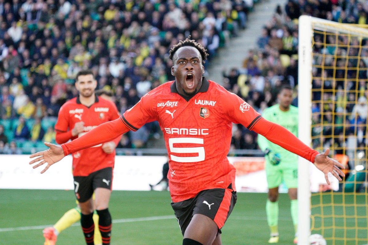 🚨 Oh le doublé pour Arnaud Kalimuendo qui fait déjà le break pour le Stade Rennais face à Brest. 😳🔴⚫️