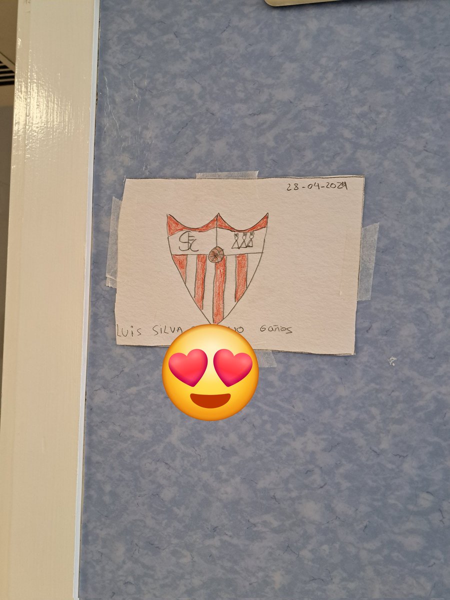 Este es mi #granderbi hoy desde el hospital virgen macarena con mi sobrino sevillista de la cuna su ilusión es tener una camiseta de su idolo @SergioRamos es su idolo y lo flipa con el,twiter haz tu magia que llege a él @SevillaFC @SergioRamos @Locampos15  @olitorres10