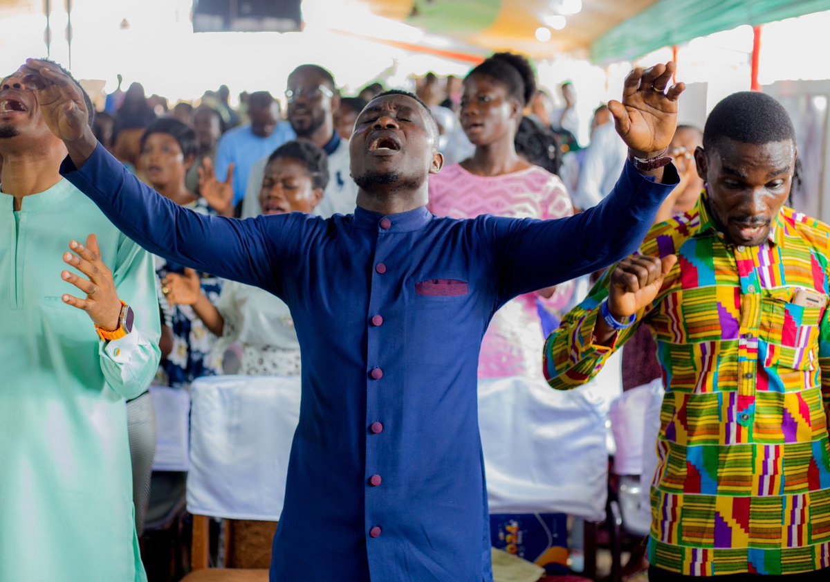 icgcfmt's tweet photo. Embracing the serenity of Sunday, where hearts are filled with hope and voices rise in praise. 

🌿✨ #SundayService #SoulfulMoments 

Today’s service in pictures .

#WeAreICGC https://t.co/g2c7oA8AeL