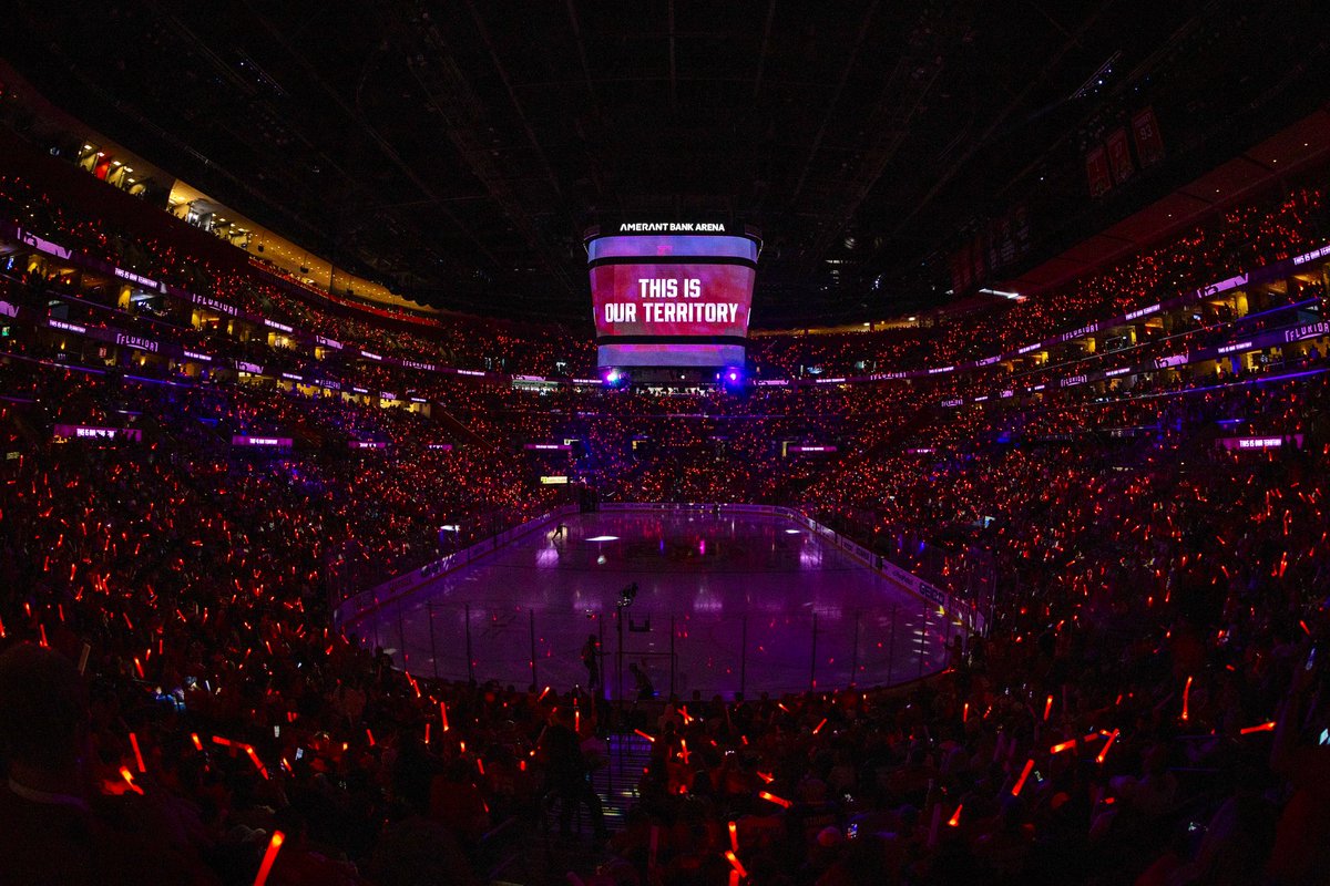 We need you tomorrow night at @AmerantArena for Game 5, Cats fans!! Be there and be loud » flapanthers.co/tixR1G5