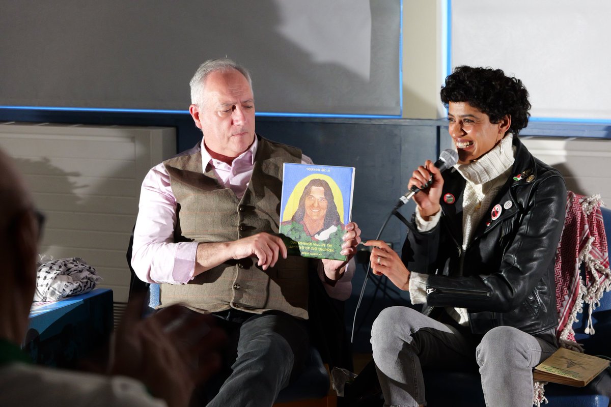 BanPangurb's tweet photo. Go raibh míle maith agaibh to @WalshCllr and @ShahdAbusalama for a very moving and inspiring evening, as we reflected on the legacy of Bobby Sands and his international impact.

Part of the 'Bobby at 70: Market Bobby Sands Project'. https://t.co/qQf9y3seIx