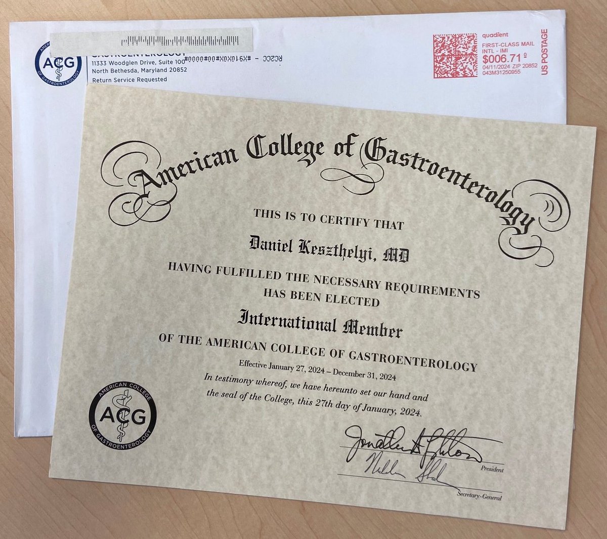 I feel privileged to have been accepted as an international member of the @AmCollegeGastro 🇺🇸 I received my flashy certificate this week 👏🏽 Many thanks for your support @yuyingMD 😇