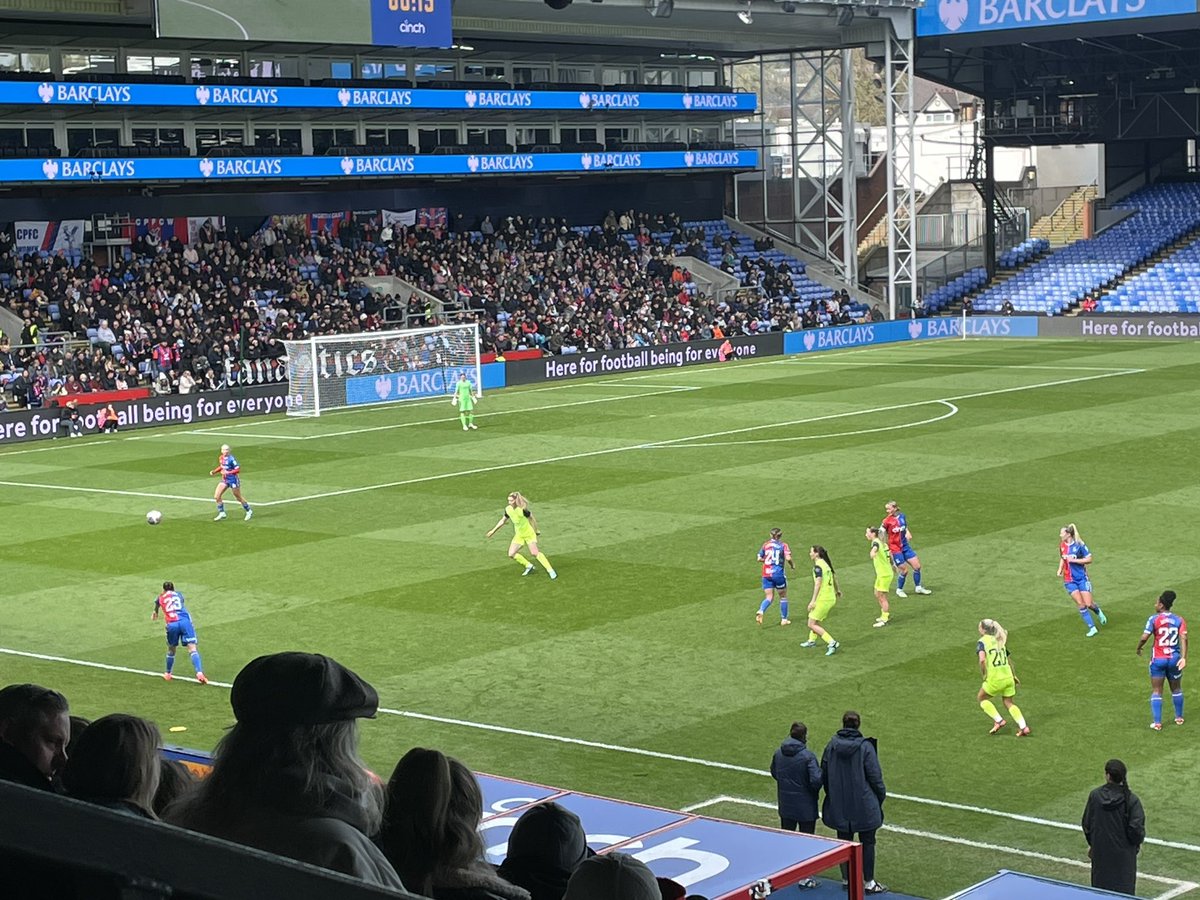 ⚽️ Crystal Palace 0-0 Sunderland 🏆 Women’s Championship (Tier 2) 🏟 Selhurst Park capacity 25,486 🎟 £13 📖 free 🍺 £5.80 🍔 £5.80 ☕️ £2.50 👨‍👩‍👧‍👦 6,796 📆 Sunday 28 April 2 PM #football #stadium #groundhopping @cpfc_w @safcwomen @StadiumPrint