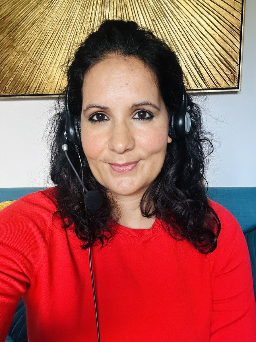 Ready for Life Hacks @bbcradio1 with lovely @laurenlayfield @ShanequaParis 🎧 🎙️ We are chatting about how art improves our health and wellbeing and the science behind it And how each and everyone of us has creativity inside them 🖼️ 🎨 ✍️ 💃 🪴 🎼🎮🎭 Join us @BBCSounds