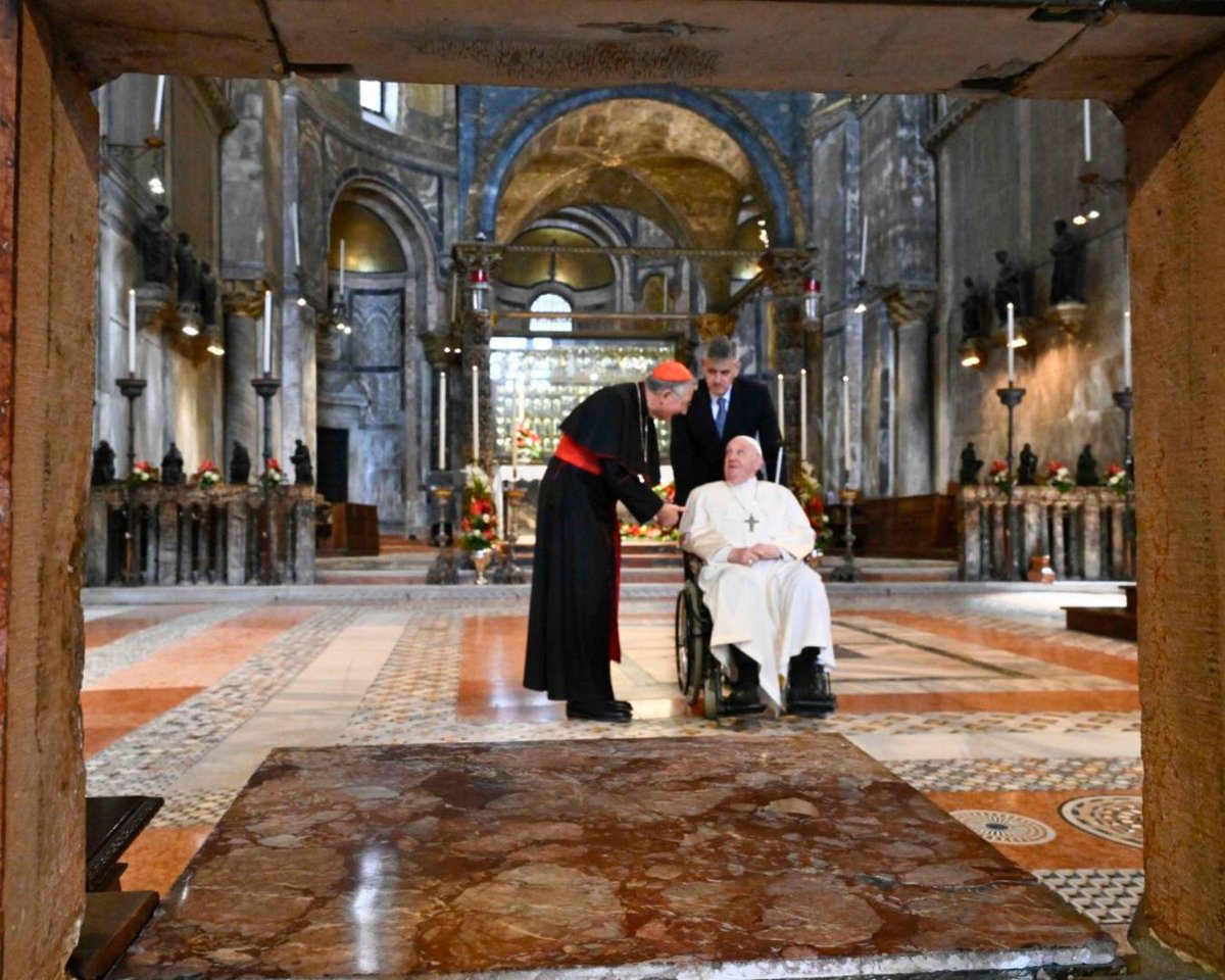 Pope Francis venerated the relics of St. Mark the Evangelist inside the Patriarchal Cathedral of Venice, as he concluded his pastoral visit to the Italian city.