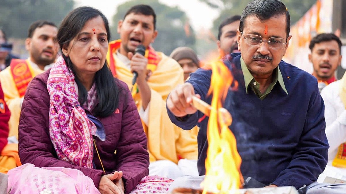 Just In:

Delhi Chief Minister #ArvindKejriwal's  wife #SunitaKejriwal will not be able to meet her husband in jail tomorrow as Tihar prison administration has cancelled their meeting without giving any reason: AAP