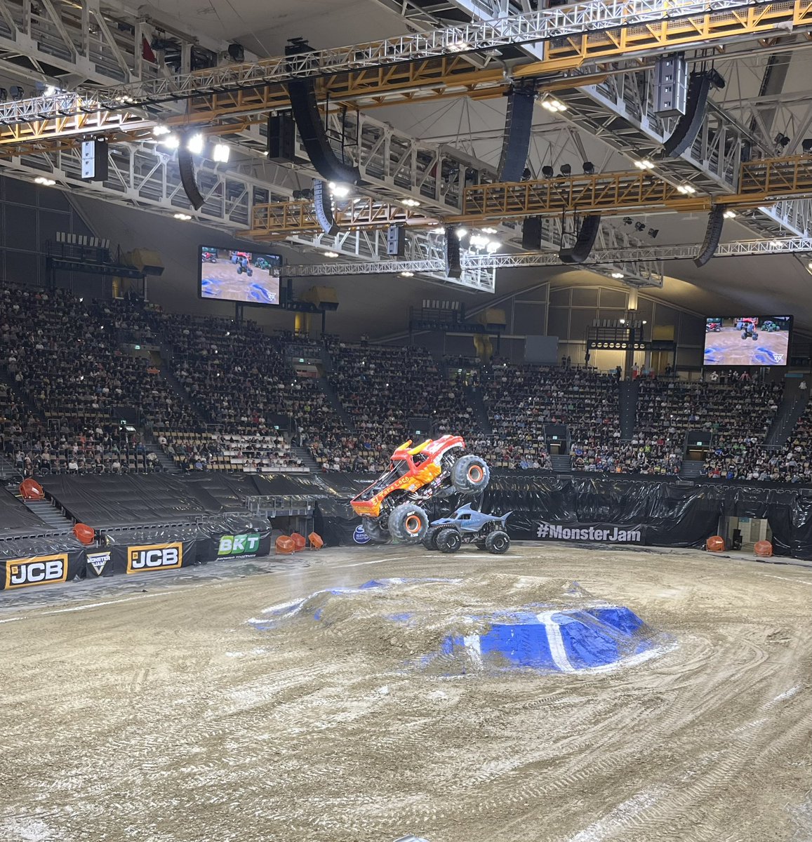 Out of my comfort zone… had a blast at Monster Jam in Olympiahalle Munich!