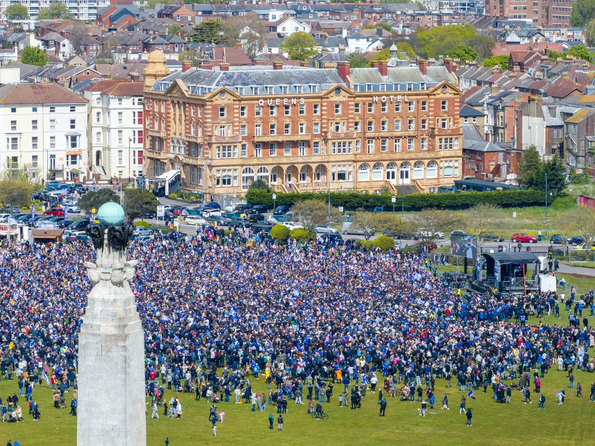 Hundreds of Portsmouth FC supporters gather in their masses on Southsea Common to celebrate together the double title achievement of both the mens and womens football teams. The champions on the common event was held to mark this triumph ⚽💙

#Portsmouth #Football #Dronephoto