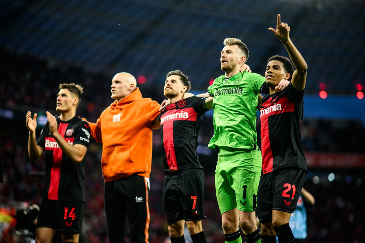 ¡Lindo domingo a todos! 🦁☀️🫶 #SomosBayer04