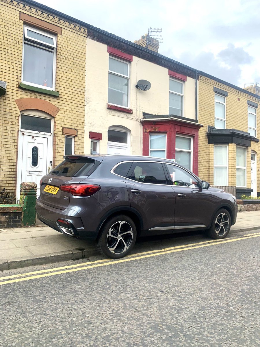 Pedestrians disabled people and anyone pushing a pram are forced into the road Gainsborough Rd L15 26Apr24